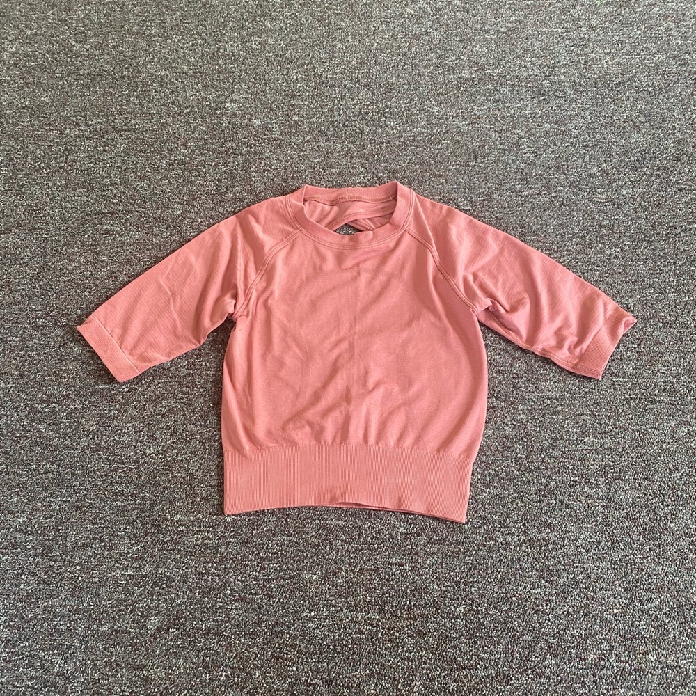 Lululemon top